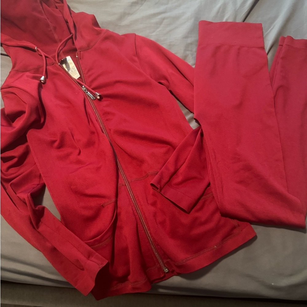Burgundy activewear set